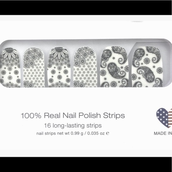 ColorStreet How’s It Growing? Retired set - Picture 3 of 4